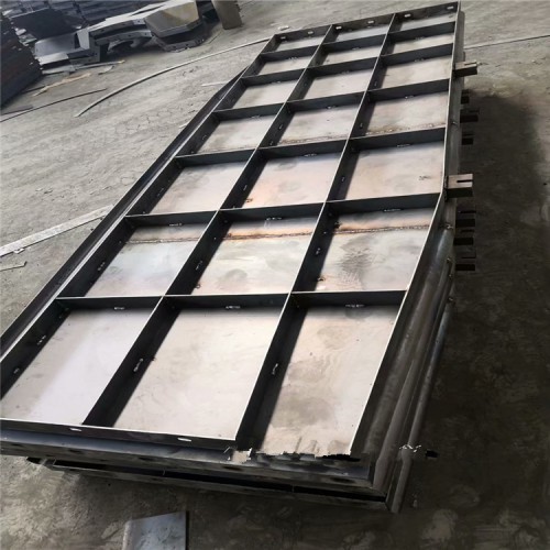 预制防撞墙模板 现浇防撞墙模板构造 保定朗大模具制作