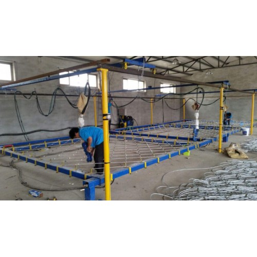 路堑边坡防护网多少钱    被动防护网规格型号