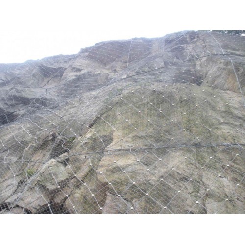 成都主动防护网多少钱一平方    什么是边坡防护网