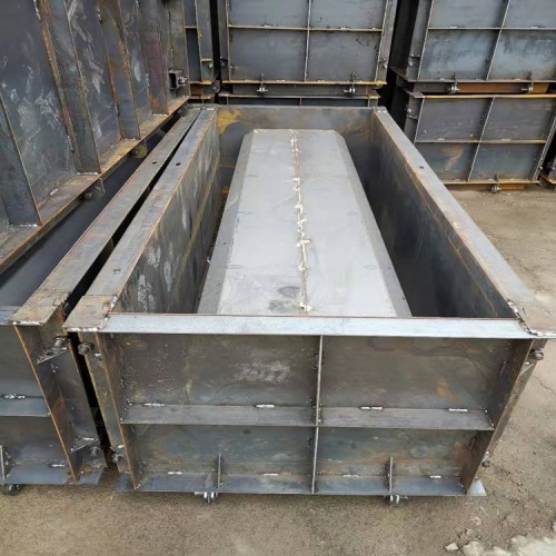 繁盛定制U型排水槽模具  流水槽钢模具 河渠流水槽模具订购