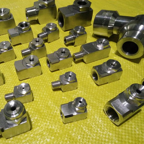 1/2不锈钢空心锥喷头原理 转角型金属空心锥喷嘴生产厂家定制