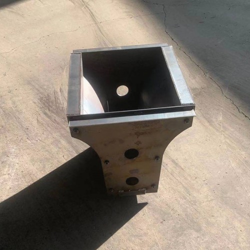 隔离墩模具 隔离墩钢模具 公路隔离墩模具