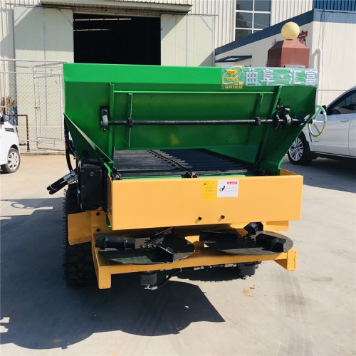 三轮车大棚撒肥机 自走式三轮撒肥车