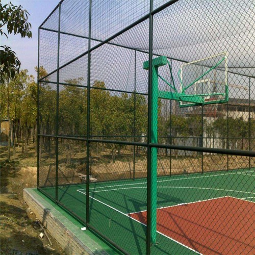 体育场围网 篮球场护栏 羽毛球场围栏 足球场围栏网