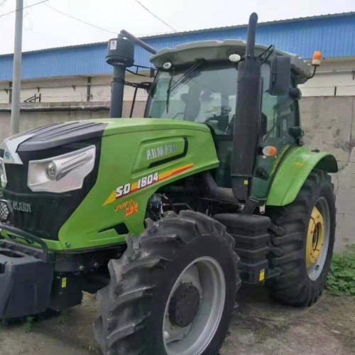 厂家供应萨丁1804大型拖拉机  大马力四驱耕地机
