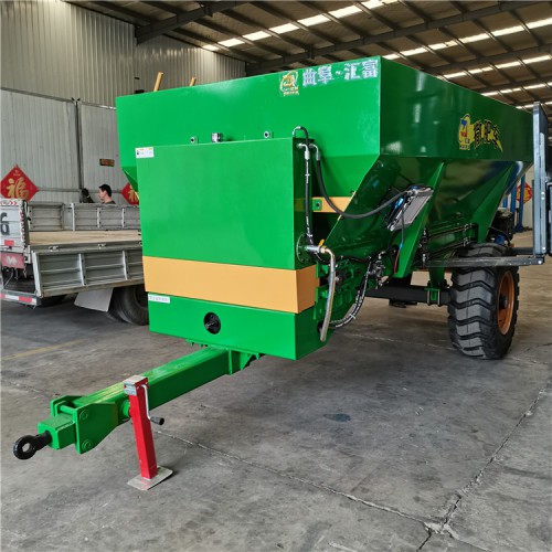 农田撒肥车 大型牵引式撒肥机 液压抛肥机
