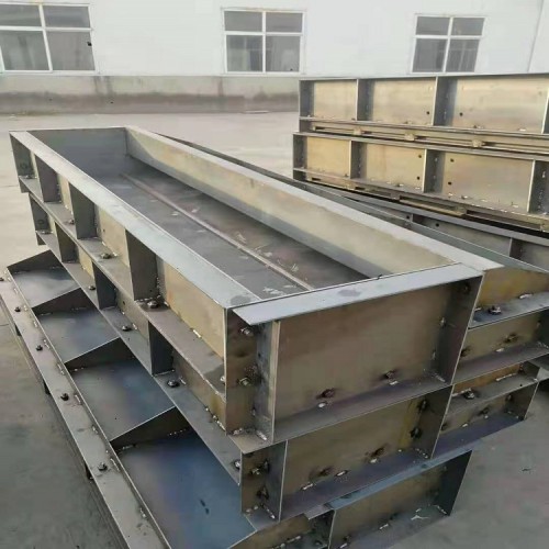 繁盛预制高铁遮板模具 声屏障遮板模具 遮板钢模板型号