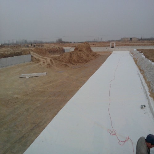 尾矿坝废渣处理场防渗膜 防渗防腐土工膜 莲菜防渗膜