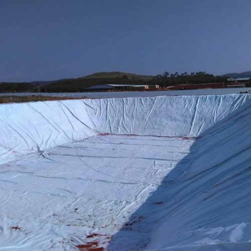 长丝复合土工膜价格 氧化塘防渗土工膜 高尔夫球场土工膜