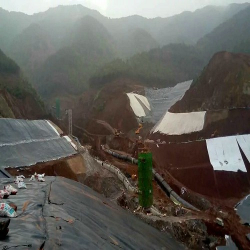 襄垣尾矿底衬防渗膜 鱼塘养殖土工膜经久耐用