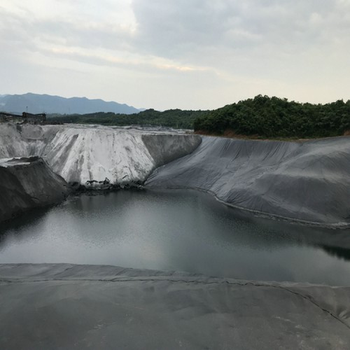 HDPE复合土工膜在尾矿库工程施工中的应用