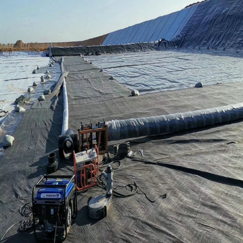 国标养殖膜_0.5mm土工膜多少钱一平米经久耐用