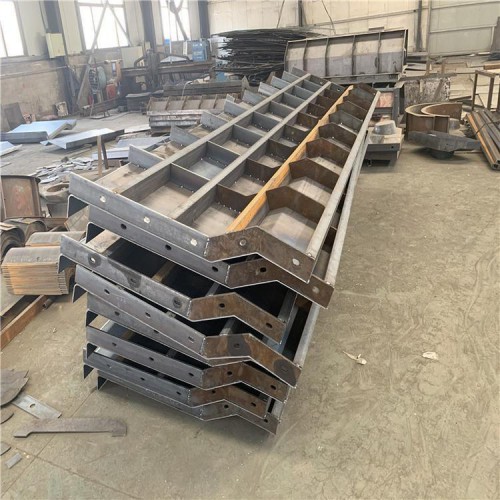 挡土墙钢模具 公路挡土墙模具 现浇挡土墙模具