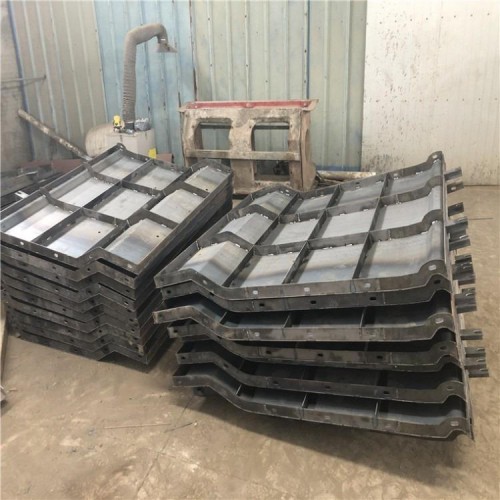 高速公路防撞墙模具 防撞墙钢模具