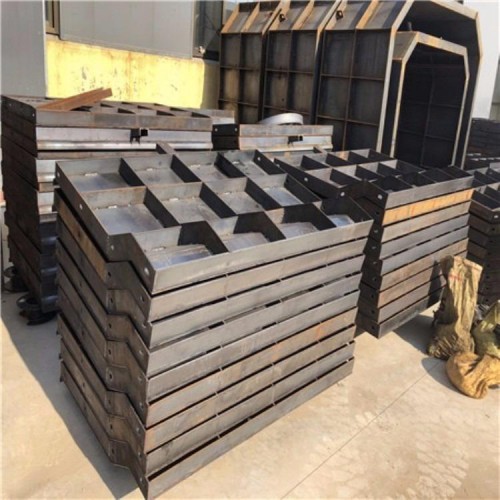 防撞墙模具 防撞墙钢模具 高速防撞墙钢模具