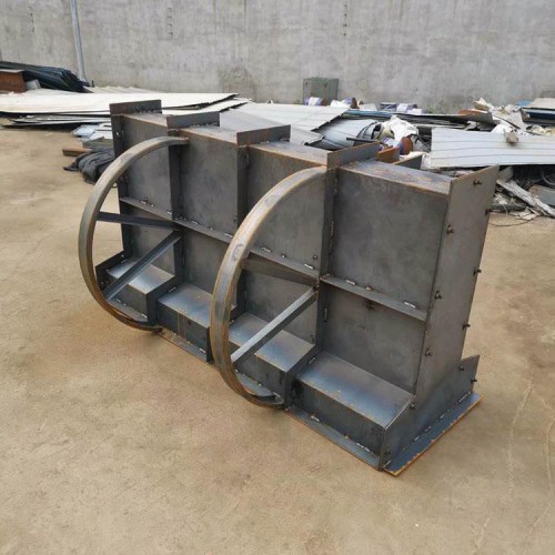 现浇型隔离墩模具 预制型隔离墩模具 市政隔离墩钢模具