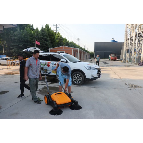 奥德混凝土订购韩强手推式扫地车