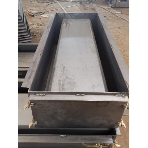 流水槽模具 流水槽钢模具 边沟流水槽模具