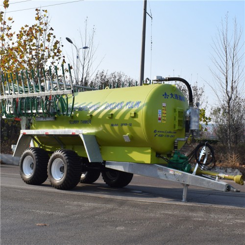 雨林厂家直供定制液态肥罐车 液态抛洒机作业视频