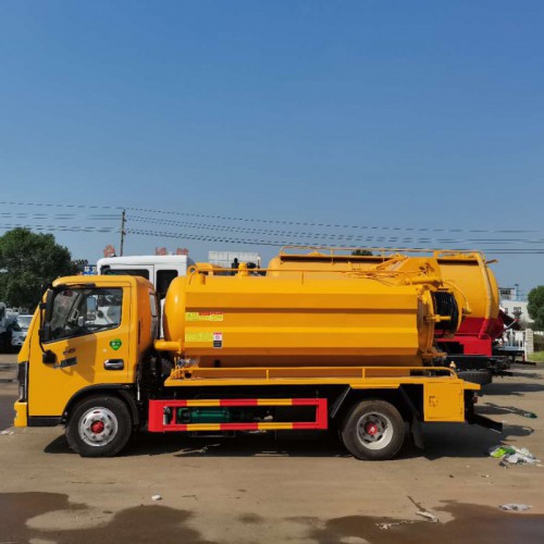 多功能小型吸污车 东风吸污车