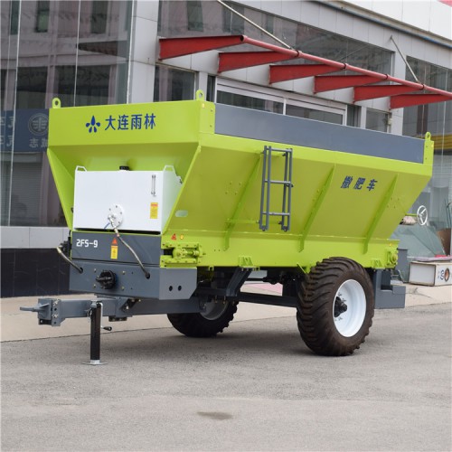 粉状肥料撒肥机 撒粪车价格图片