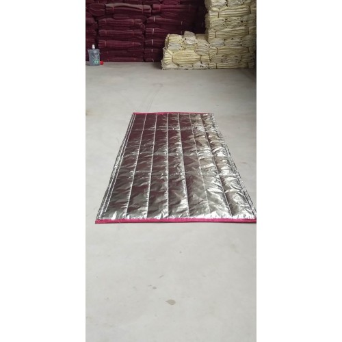 铝箔布防火保温被 防火保温被