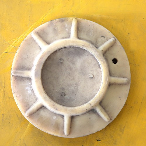尼龙柱鞋价格