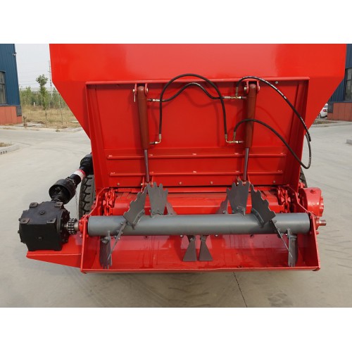 内蒙古代理鲜粪湿粪扬粪机  撒鲜粪机子 撒粪机 粪肥撒肥车