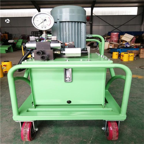 液压环槽铆钉机