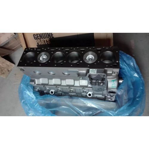 小松配件PC200-8中缸总成