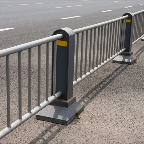 道路交通防撞护栏厂家批发 道路交通护栏 市政护栏