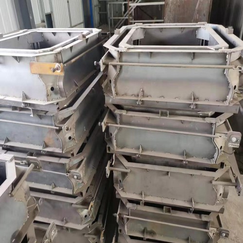 框格护坡模具 植草式护坡模具 鱼巢式护坡模具使用方法