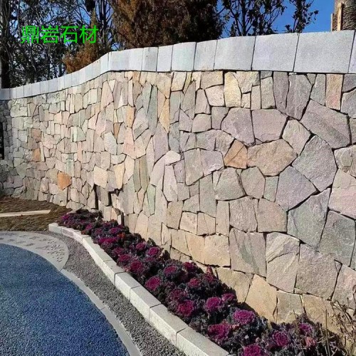 灰色碎拼片石铺路 墙面 垒墙 砌墙 浆砌片石