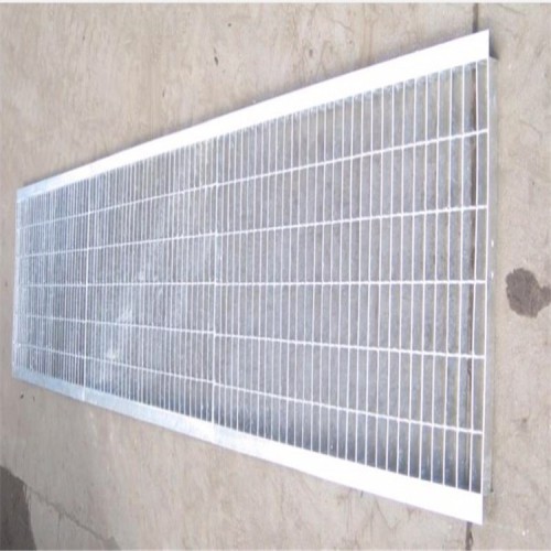 323钢格栅 防滑齿形钢格栅 踏步板钢格栅厂家