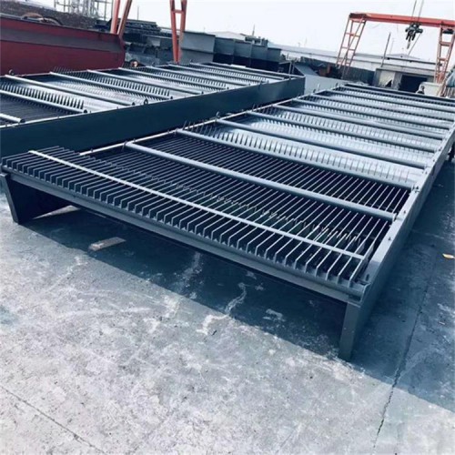 海鹰厂家推荐 不锈钢耙齿清污机 数控格栅式清污机 全国配送