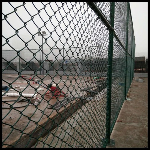 球场护栏网厂商 体育场勾花围网