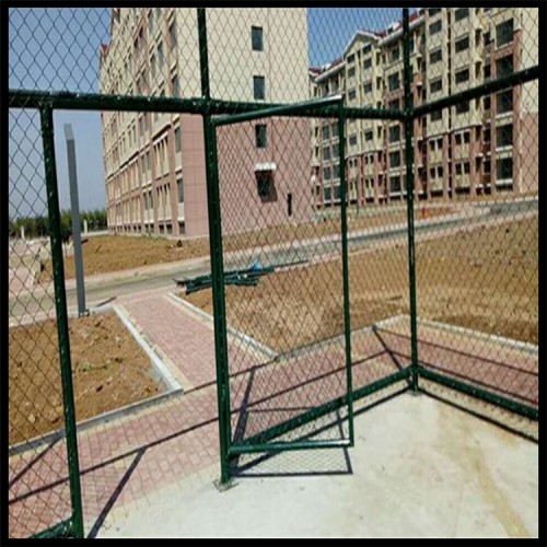 室外球场厂家 球场围栏批发 篮球场地专用围网