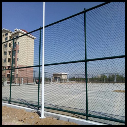 球场勾花网 球场地面围网施工 体育场围网多少钱