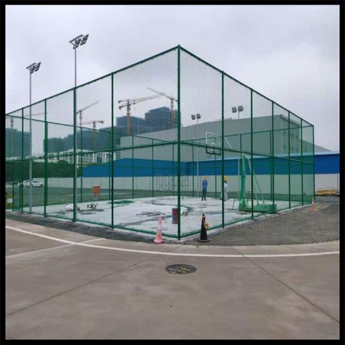 安阳市篮球场体育场围网价格