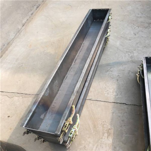 三角形标志桩模具 标志桩钢模具厂家 预制标志桩模具