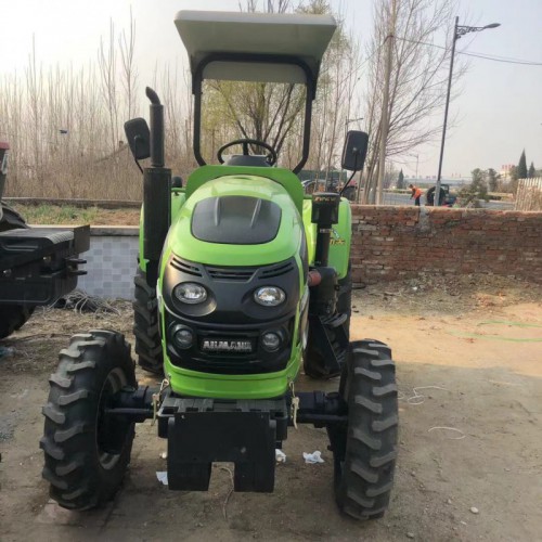 萨丁704中型四轮拖拉机 8+8梭式换挡 现货有售