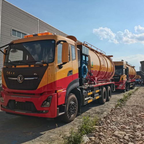 22方东风天龙吸污车  淤泥清运车  养殖场抽粪车厂家直销