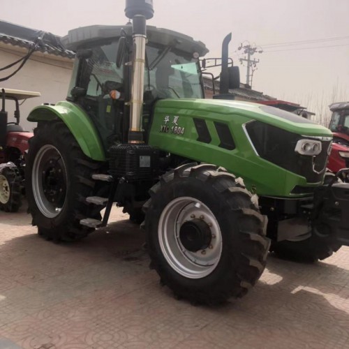 华夏1804大型四轮拖拉机 强压多路阀 原装空调驾驶室