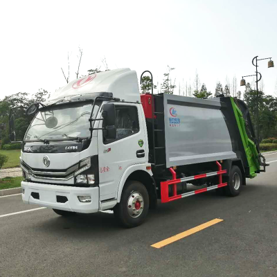 国六8方大多利卡后挂桶压缩垃圾车