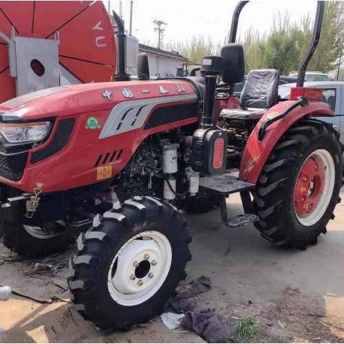 泰山804农用四轮拖拉机 中型四驱多功能拖拉机 现货