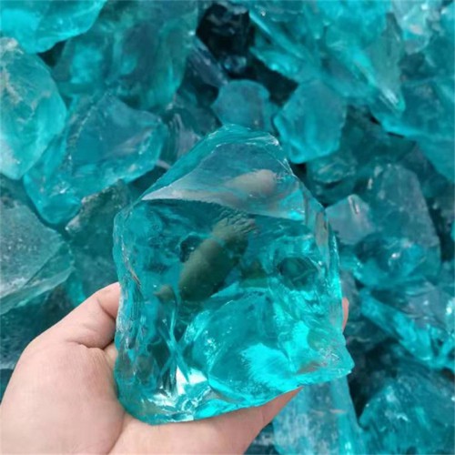 厂家销售玻璃石 大块玻璃石 彩色玻璃石