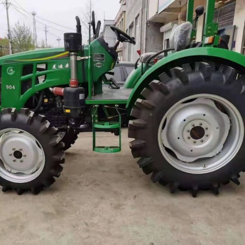 大型四轮拖拉机 奔野904四驱多用途耕地犁地机 质保一年
