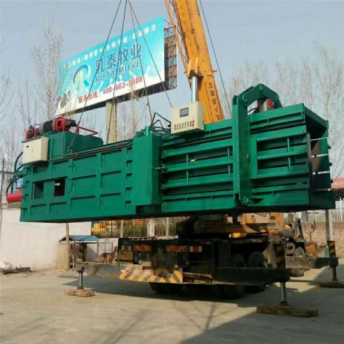 大型卧式打包机