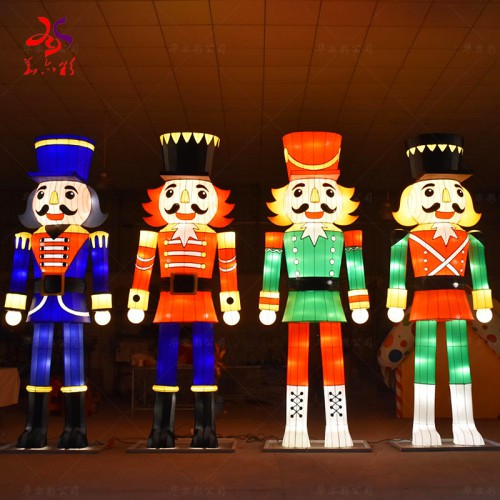 手工定制卡通人物造型灯饰出口圣诞节欧美风装饰摆件商业美称彩灯