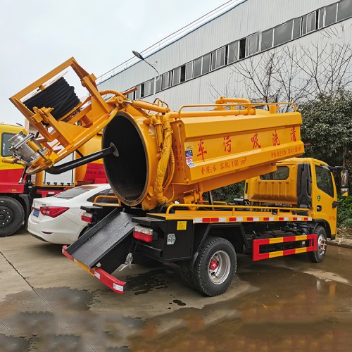 东风多利卡清洗吸污车 6方联合疏通车 厂家供应 全国联保